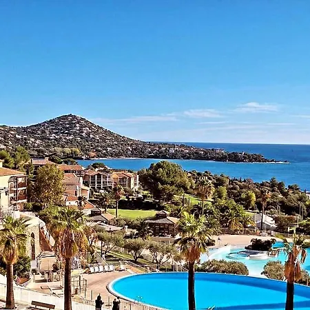Cap Esterel Pierre Et Type 3 , 2 Rez De Jardin Cloture ,vue ,inclus Climatisation Place De Stationnement , Acces Aux Piscines ,animations * Saint-Raphael (Var)
