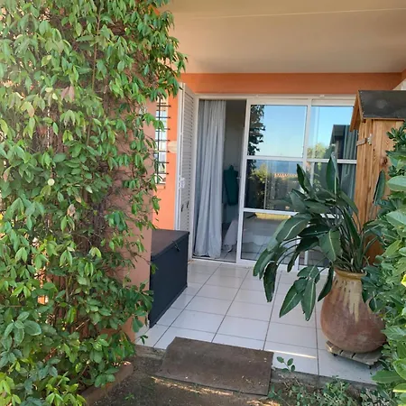 Apartment Cap Esterel Pierre Et Type 3 , 2 Rez De Jardin Cloture ,vue ,inclus Climatisation Place De Stationnement , Acces Aux Piscines ,animations Saint-Raphael (Var)
