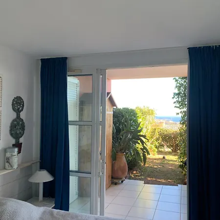 Cap Esterel Pierre Et Type 3 , 2 Rez De Jardin Cloture ,vue ,inclus Climatisation Place De Stationnement , Acces Aux Piscines ,animations Apartment *