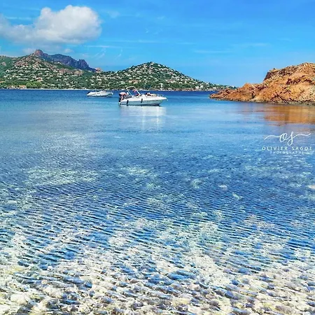 Cap Esterel Pierre Et Type 3 , 2 Rez De Jardin Cloture ,vue ,inclus Climatisation Place De Stationnement , Acces Aux Piscines ,animations * Saint-Raphael (Var)