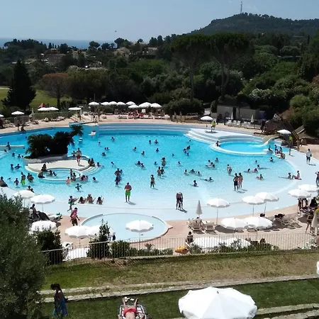 Cap Esterel Pierre Et Type 3 , 2 Rez De Jardin Cloture ,vue ,inclus Climatisation Place De Stationnement , Acces Aux Piscines ,animations * Saint-Raphaël